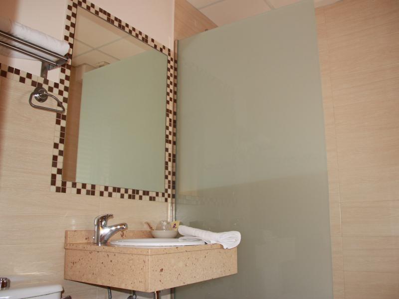 Hostal Rte. Elena Fuentes de Ebro Rom bilde