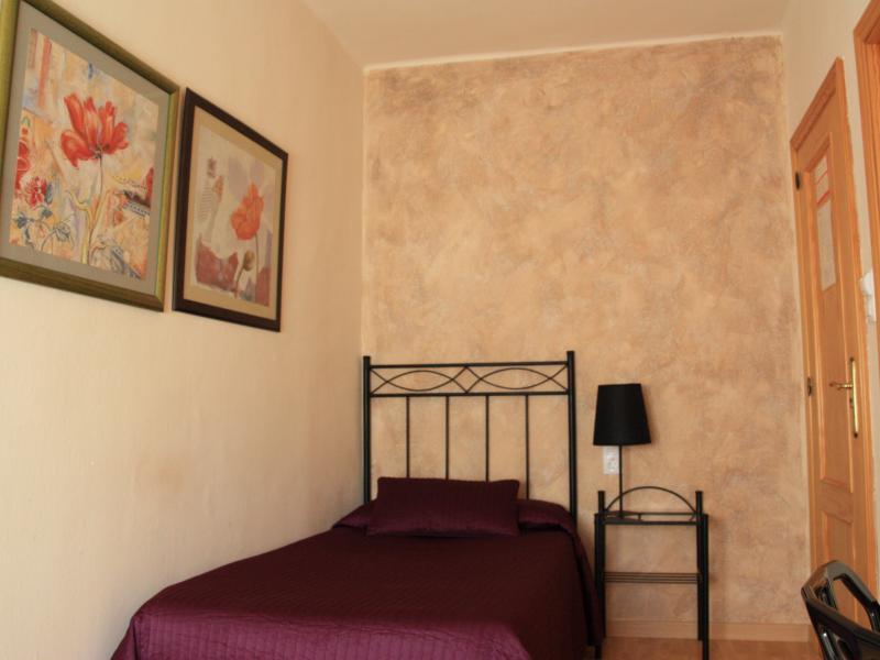 Hostal Rte. Elena Fuentes de Ebro Rom bilde